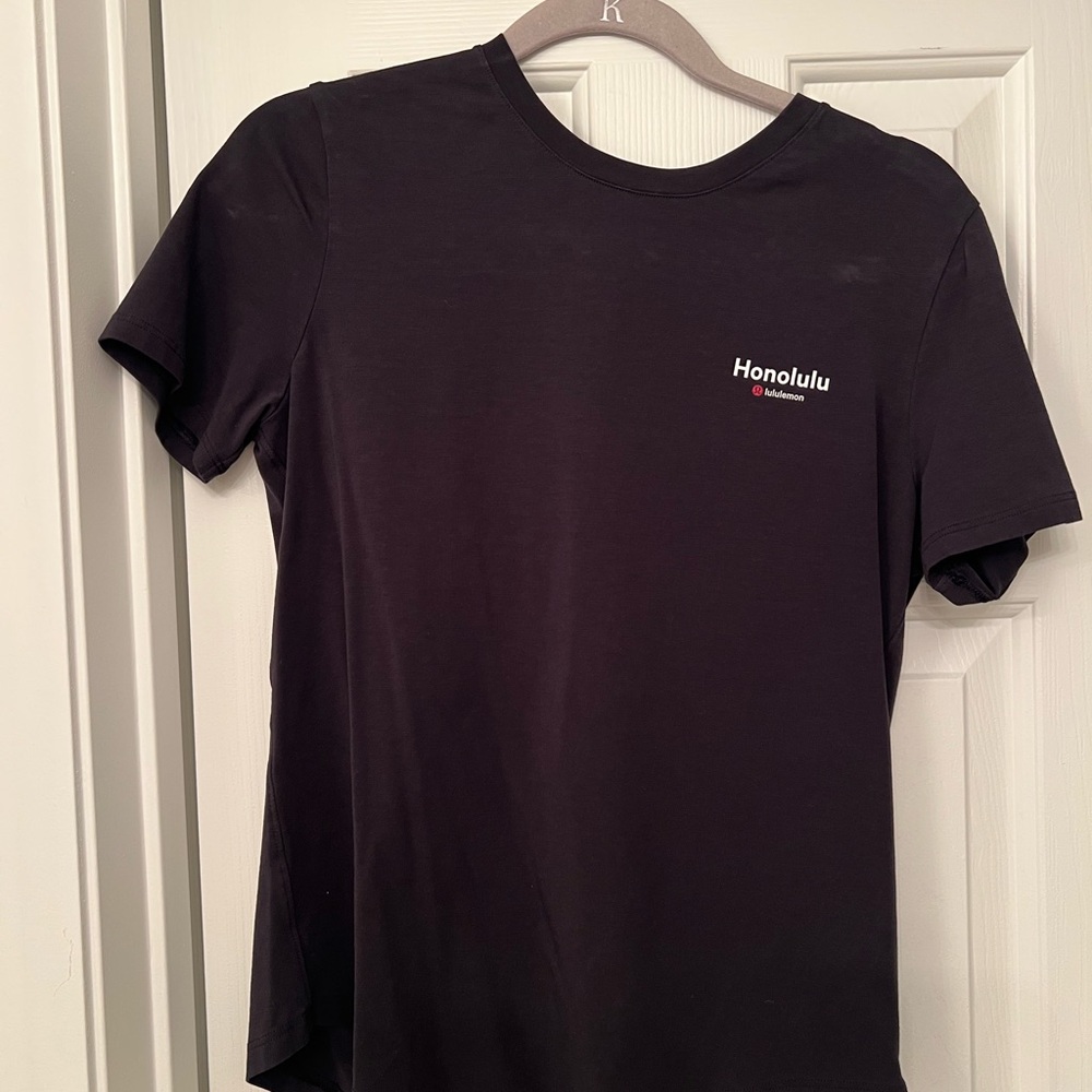 Lululemon Honolulu T-Shirt